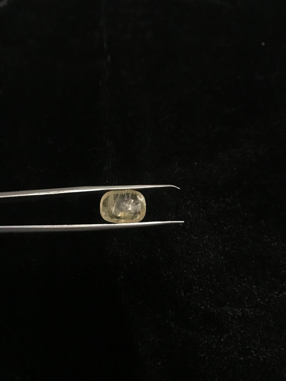 Natural Yellow Sapphire - Pukhraj 5.25 Ratt Gemstone 6012252