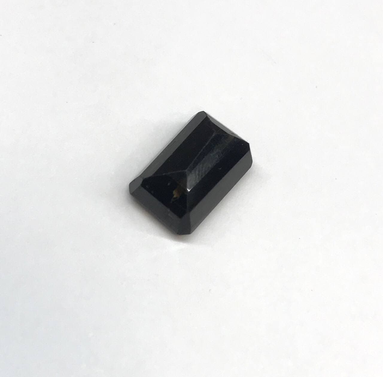 Black Tourmaline 7.50 Ratti Gemstone