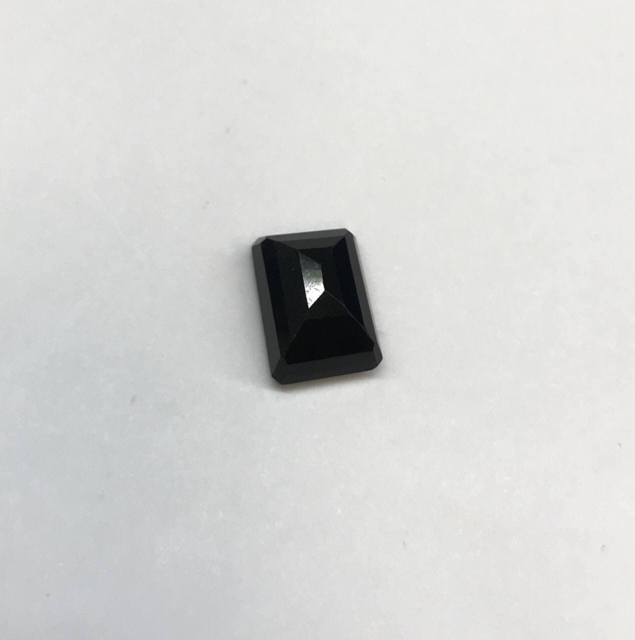 Black Tourmaline 7.50 Ratti Gemstone