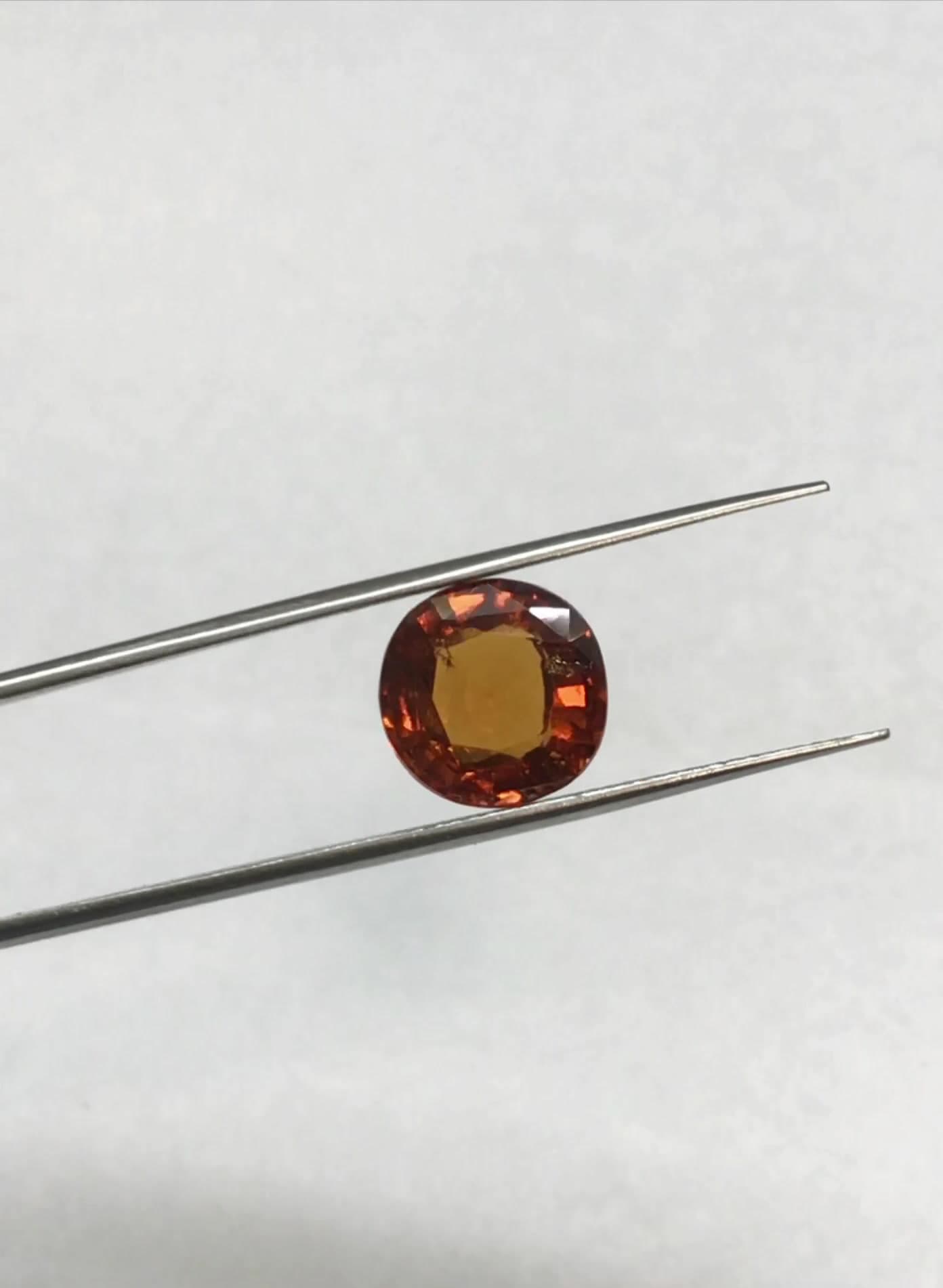 Natural Hessonite- Gomed 5.25 Ratti Gemstone IIGJ-7400D29030