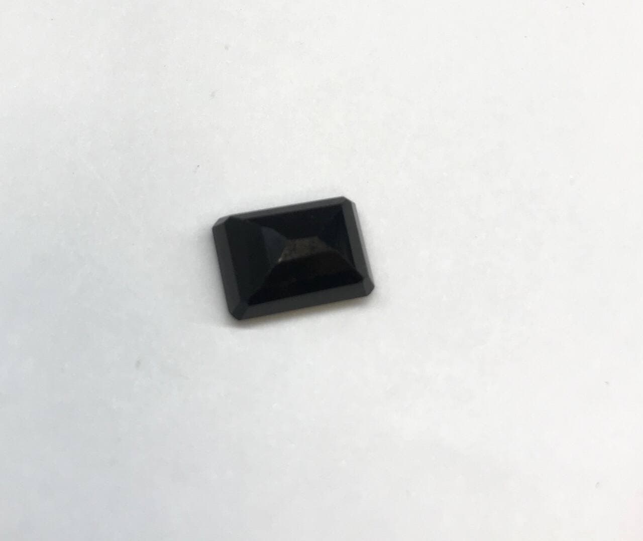 Black Tourmaline 7.50 Ratti Gemstone