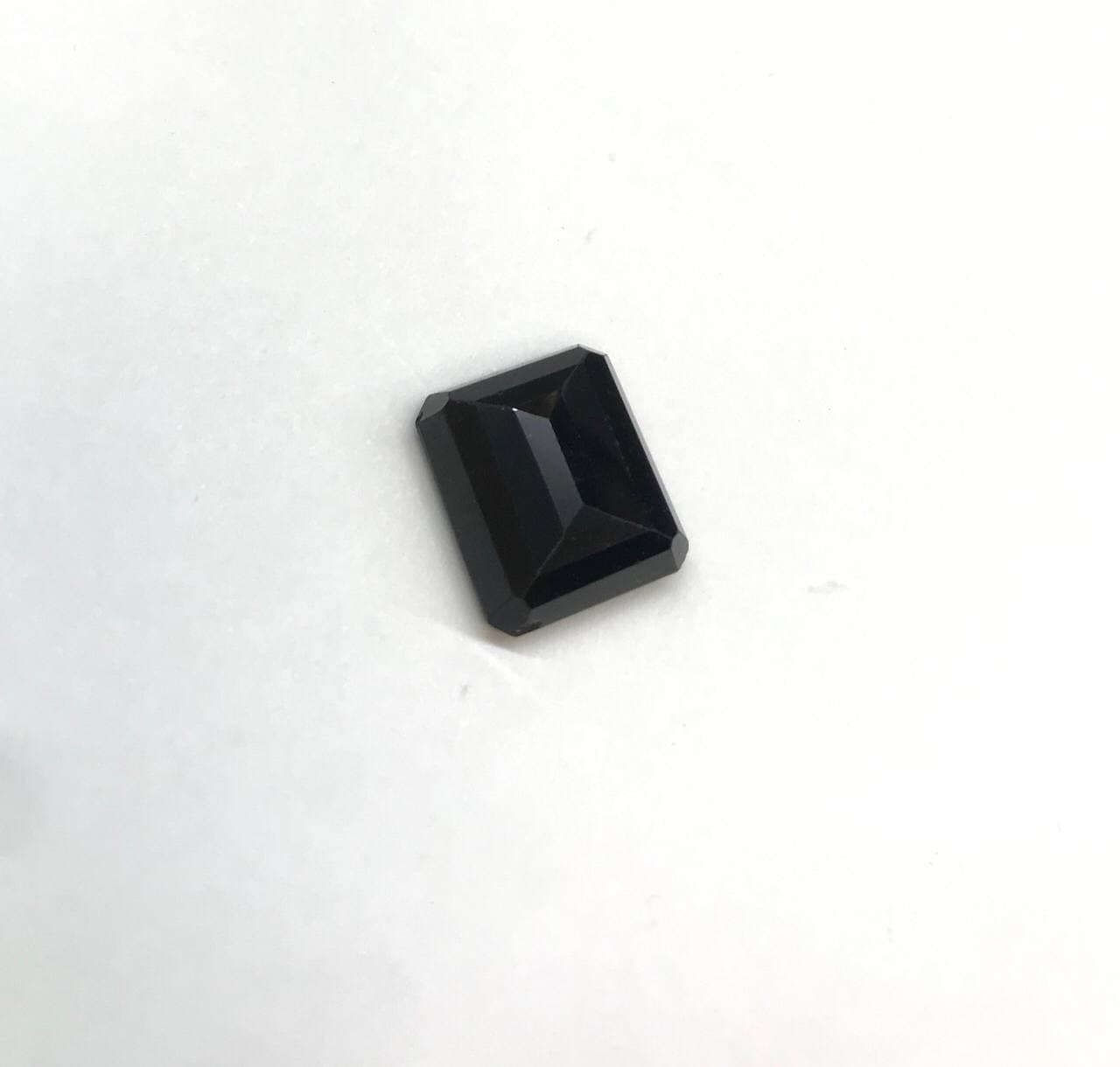 Black Tourmaline 9.00 Ratti Gemstone